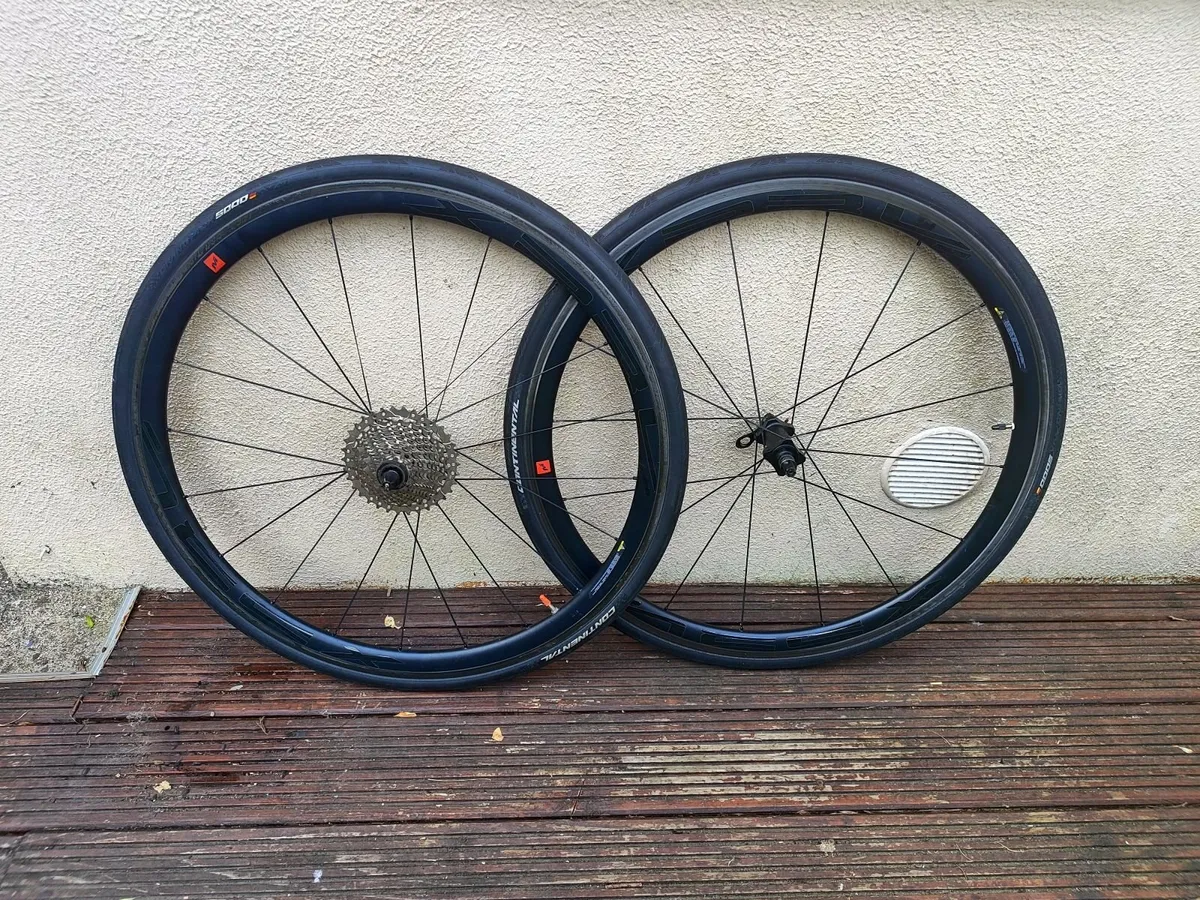 Carbon bike wheels - rim brake wheelset