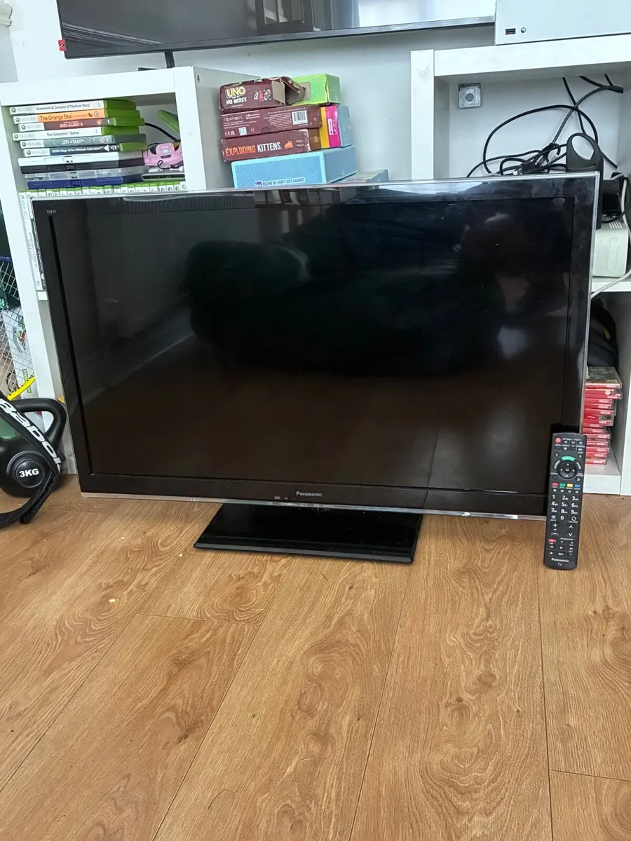 Panasonic 40 inch HD TV - Image 2