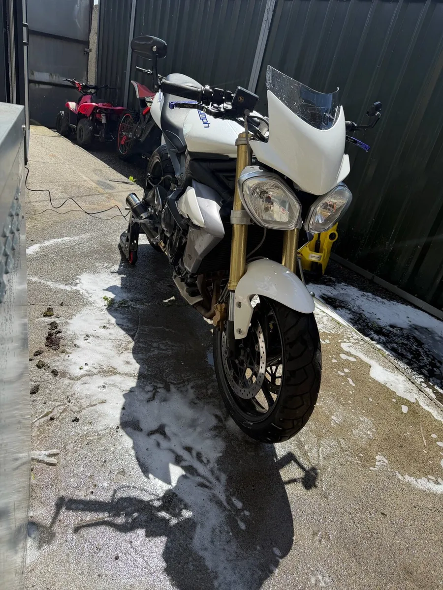 Triumph 675 speed triple - Image 1