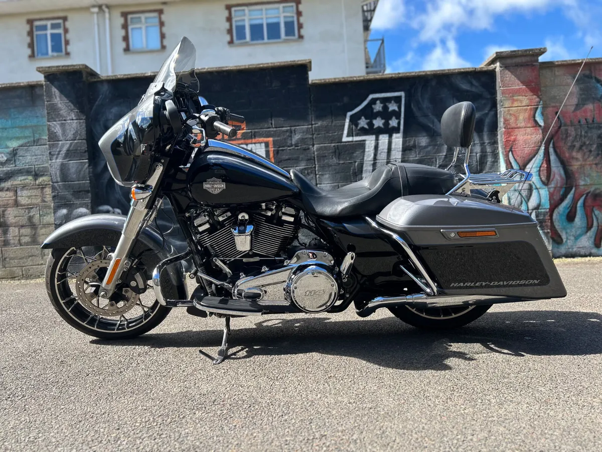 2022 HARLEY-DAVIDSON Street Glide Special - Image 3