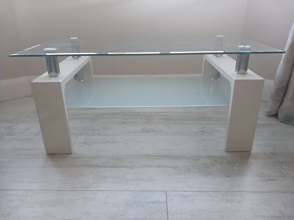 Modern coffee table - Image 1