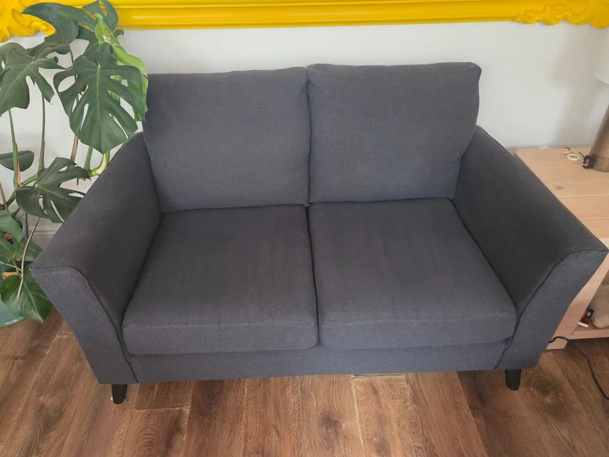Fabric sofa: Collection only - Image 3