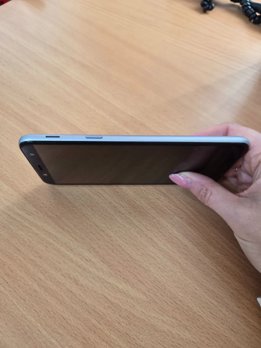 Samsung Galaxy A6 - Image 3
