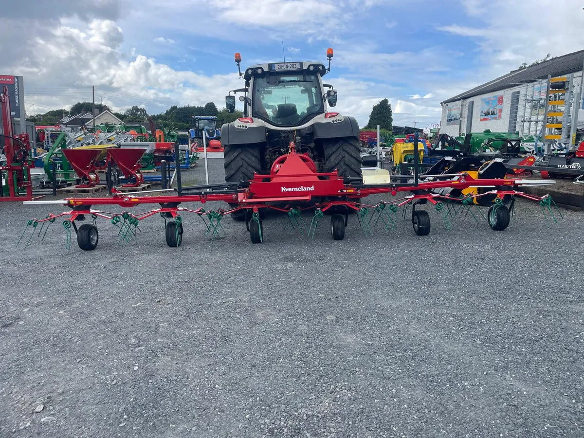 NEW Kverneland TA8576 6 Rotor Tedder *0% FINANCE* - Image 1
