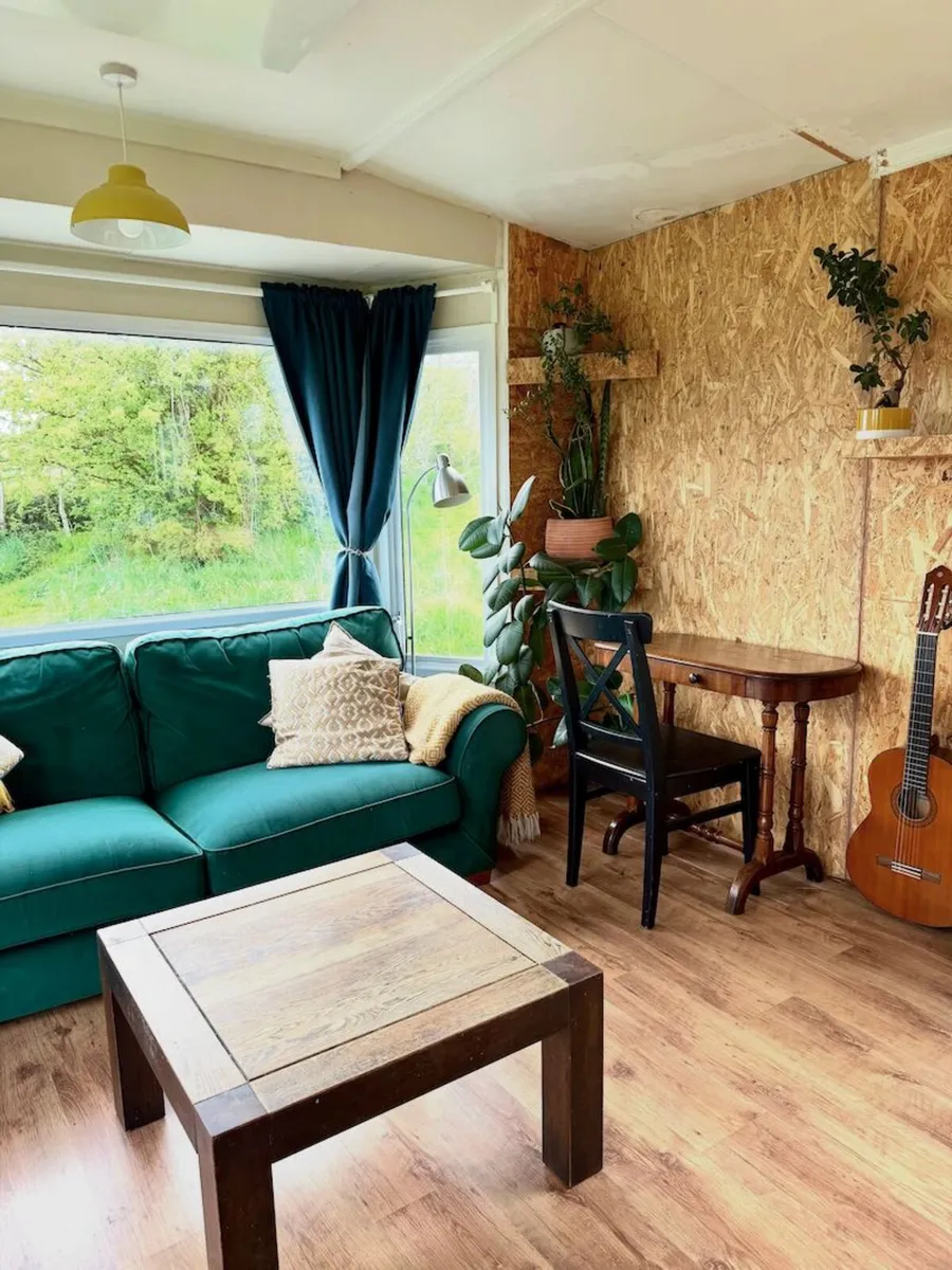 Renovated Mobile Home for Sale - Winter Pack - Image 1