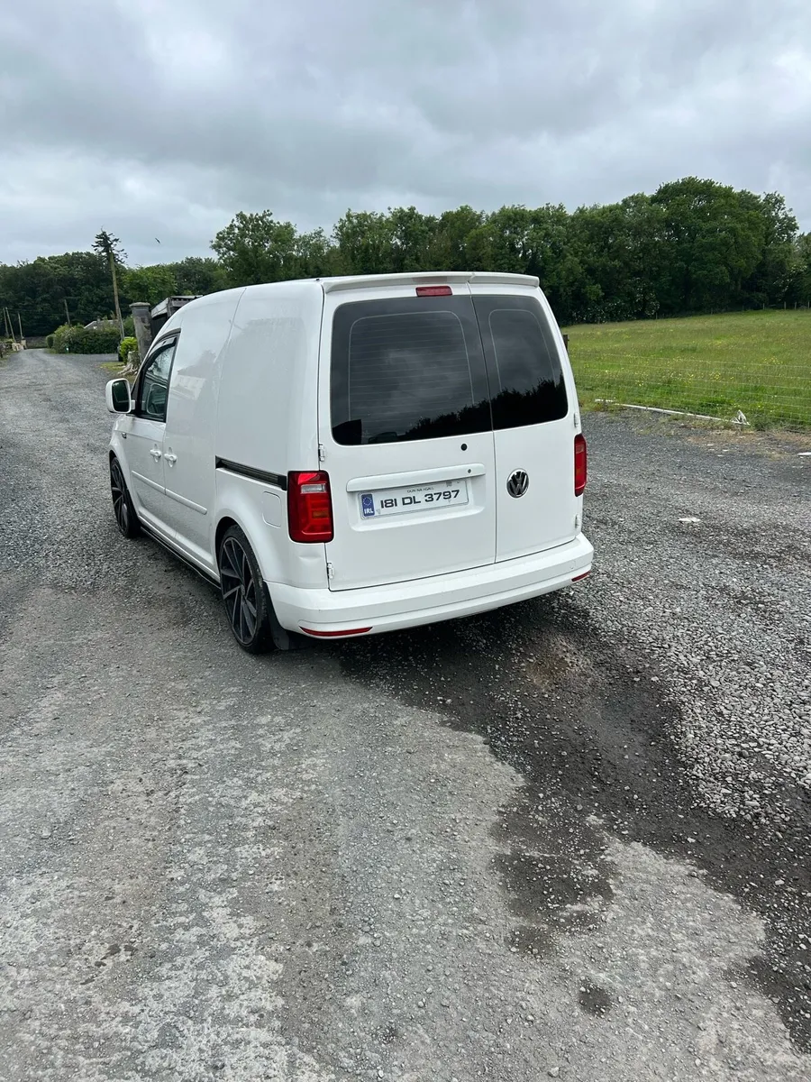 Caddy van - Image 4
