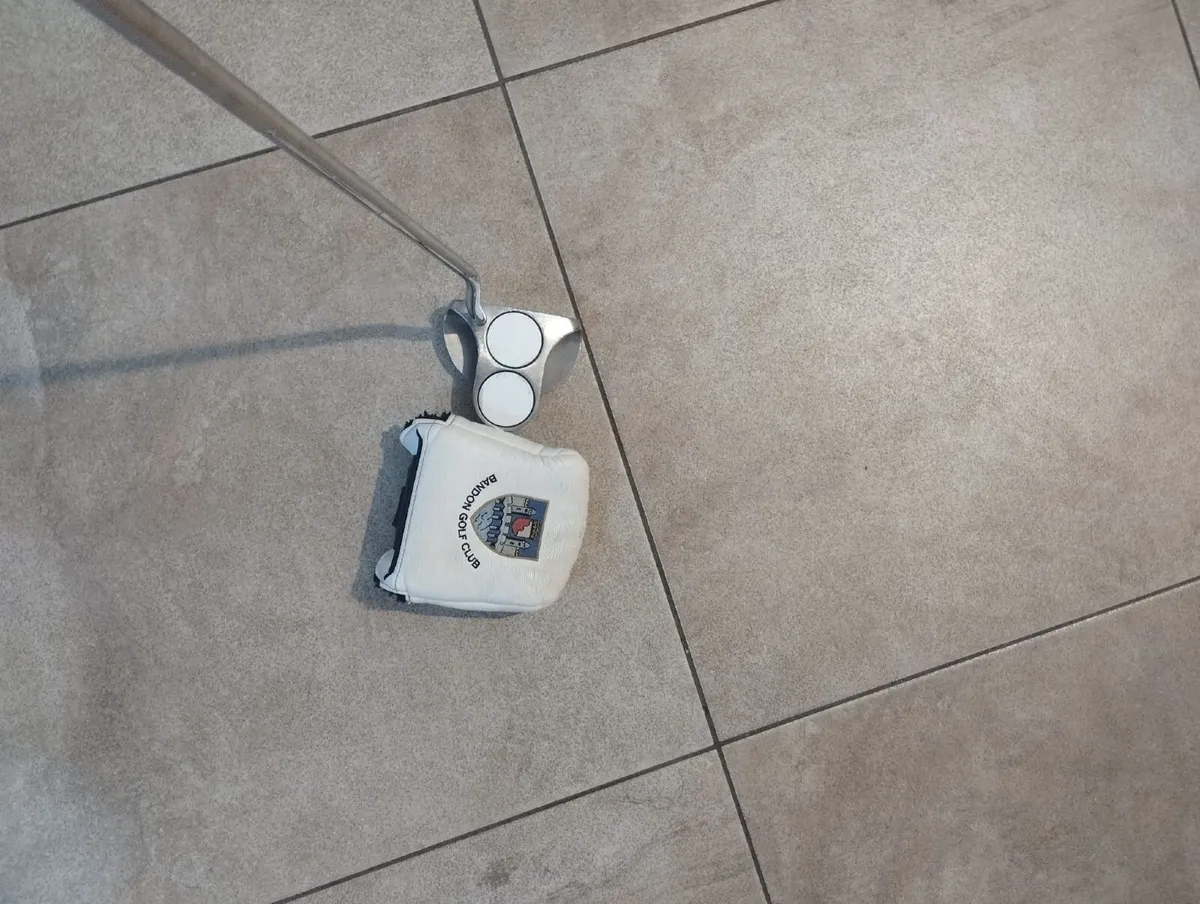 Odyssey 2 ball Putter - Image 1