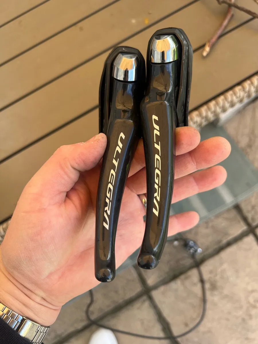 Shimano ultegra r8000 shifters 105 crankset - Image 1