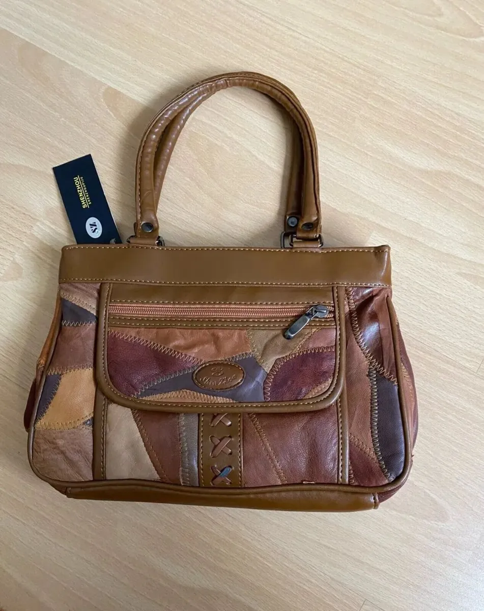 NEW WITH TAGS Shenzhou Leather Handbag ShoulderBag - Image 2