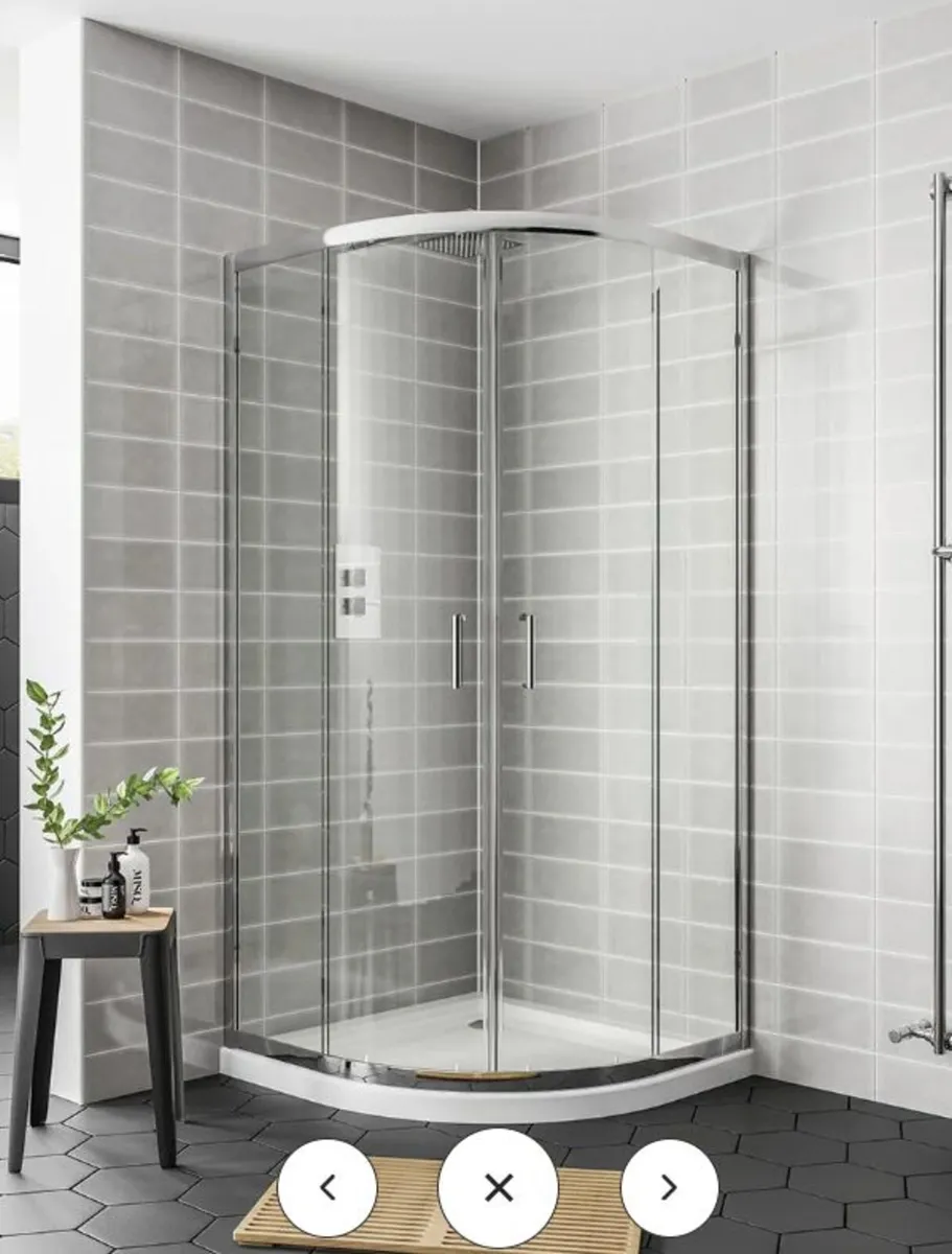 Legend Traditional Shower Room Deal - Image 2