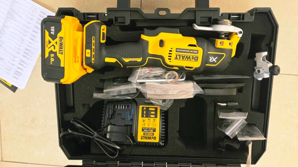 Dewalt Multitool - Image 1