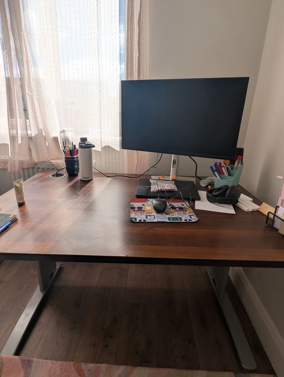 Office desk - Image 3