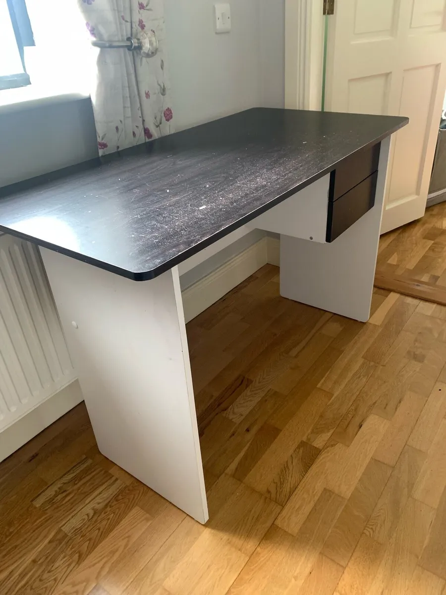 Desk - Image 1