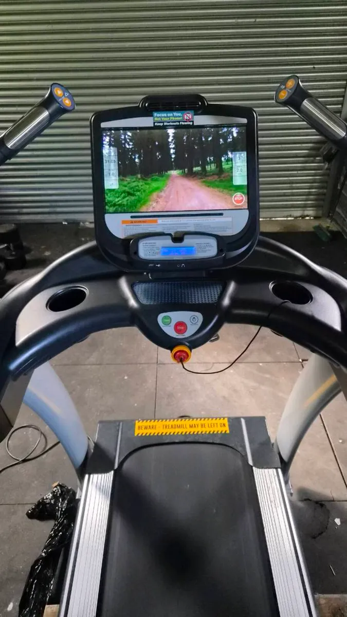 FULLY COMMERCIAL TRUE ALPINE RUNNER 900 TREADMILLS - Image 1