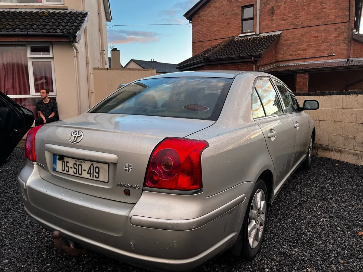 Toyota avensis tax, no NCT - Image 3