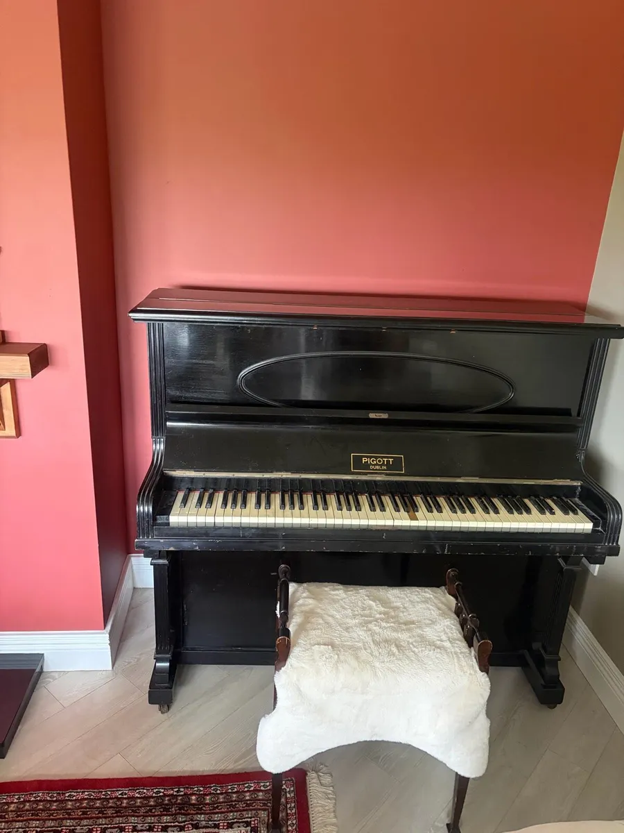 Piano - Image 1