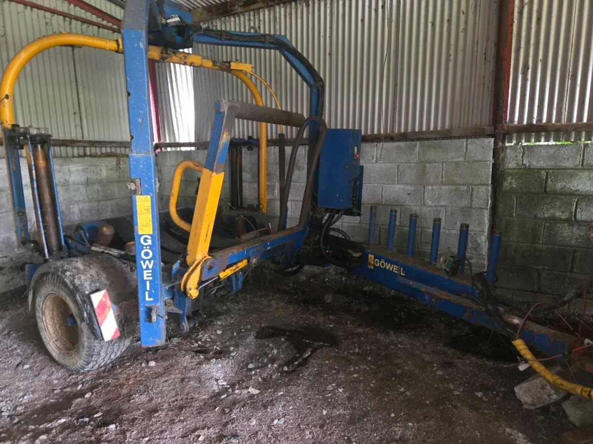Welger baler and goweil wrapper - Image 2