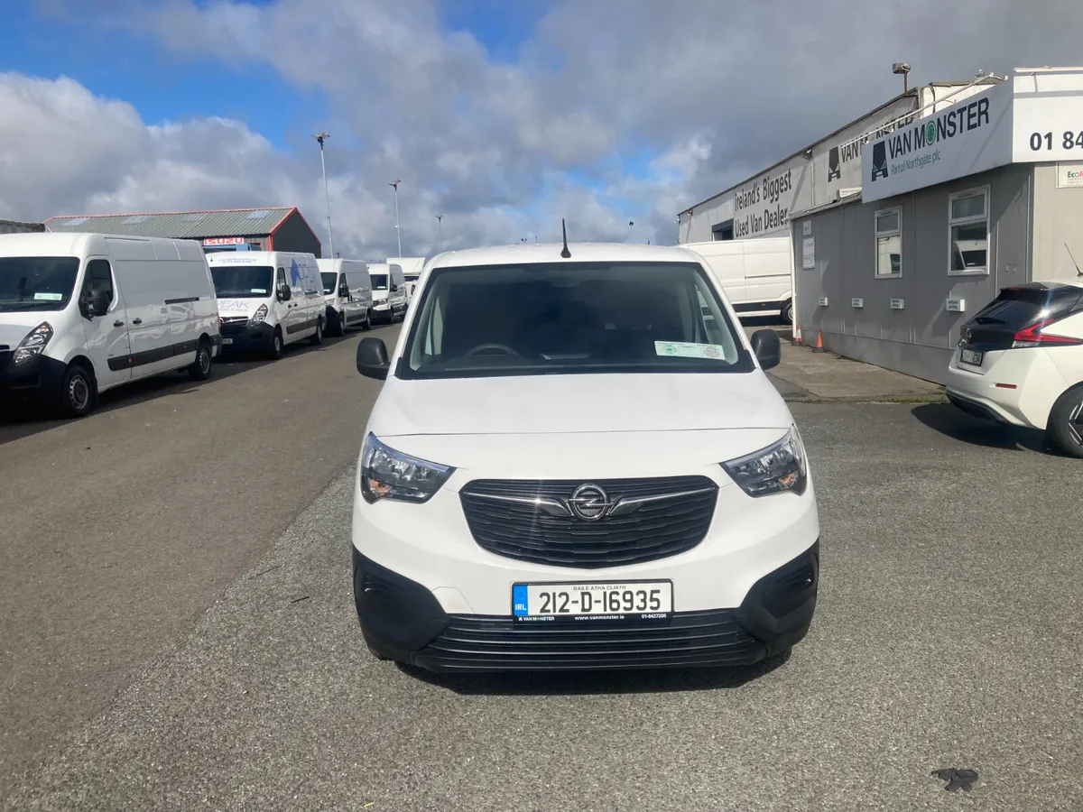 Opel Combo 2021 - Image 2