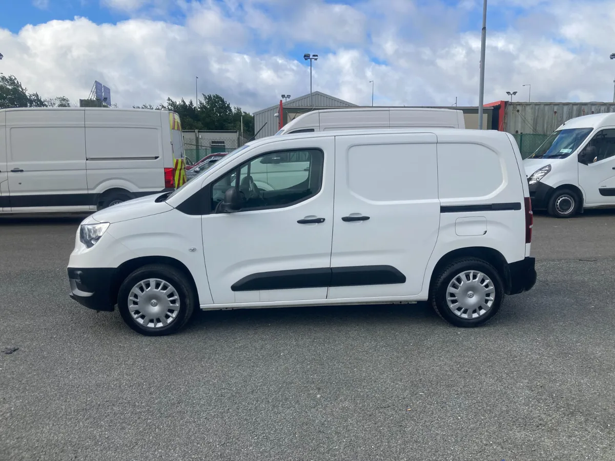 Opel Combo 2021 - Image 4