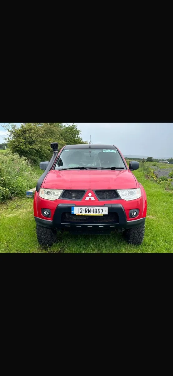 Mitsubishi L200 2012 - Image 1