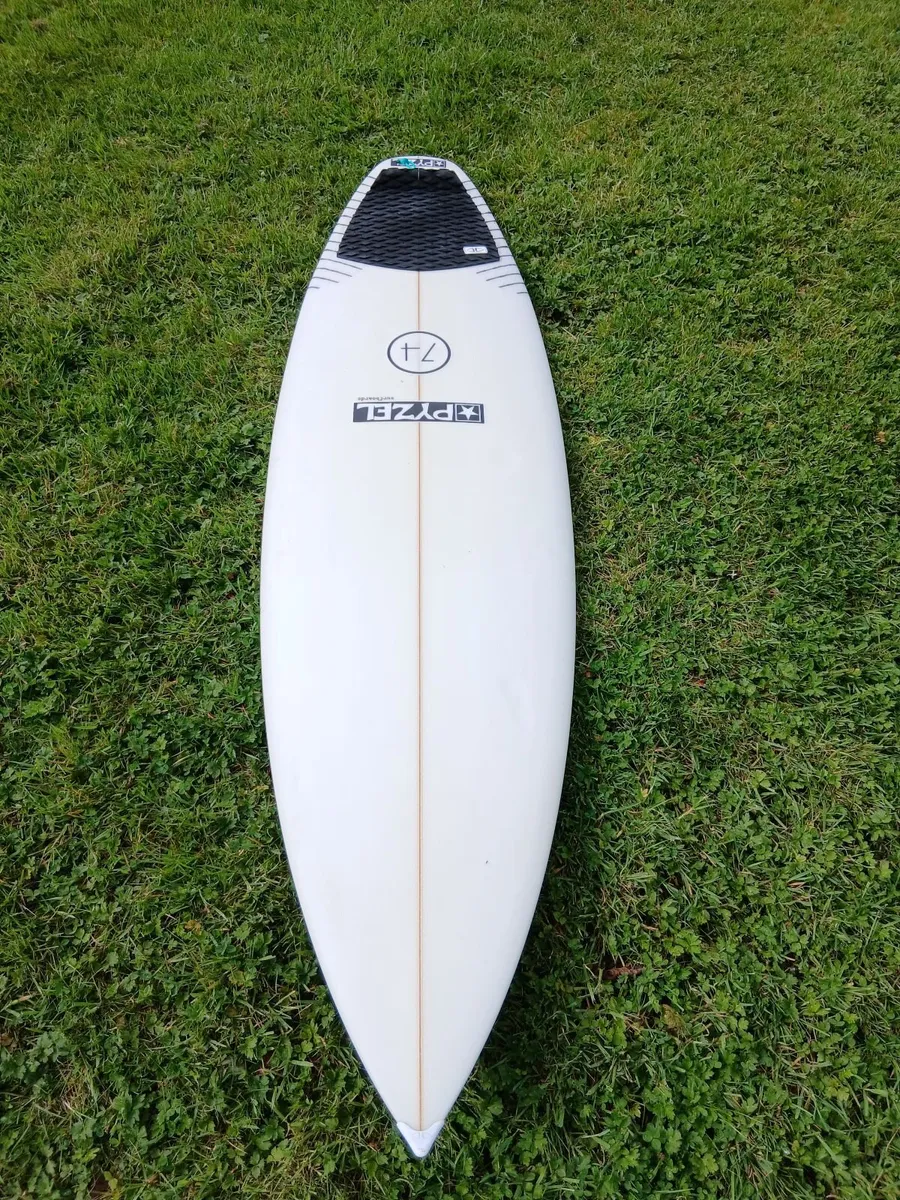 Surfboard 5,10  pyzel  74 - Image 3