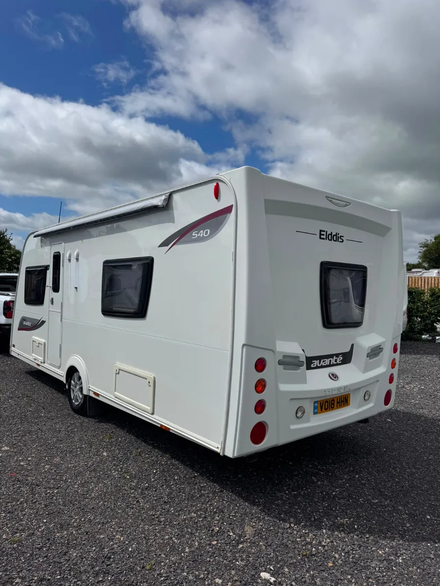 Elddis Avante 4 Berth Fixed Bed Caravan - Image 3