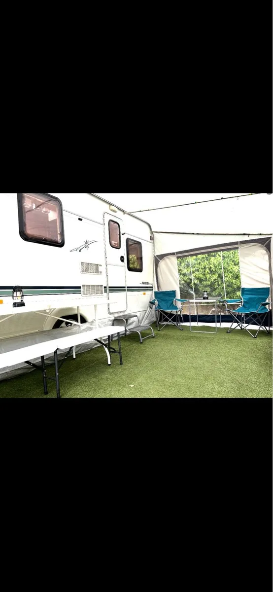 Corona Compass 505 Caravan - Image 4