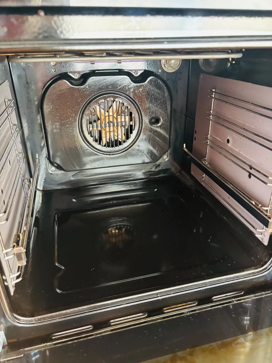 Oven - Image 4