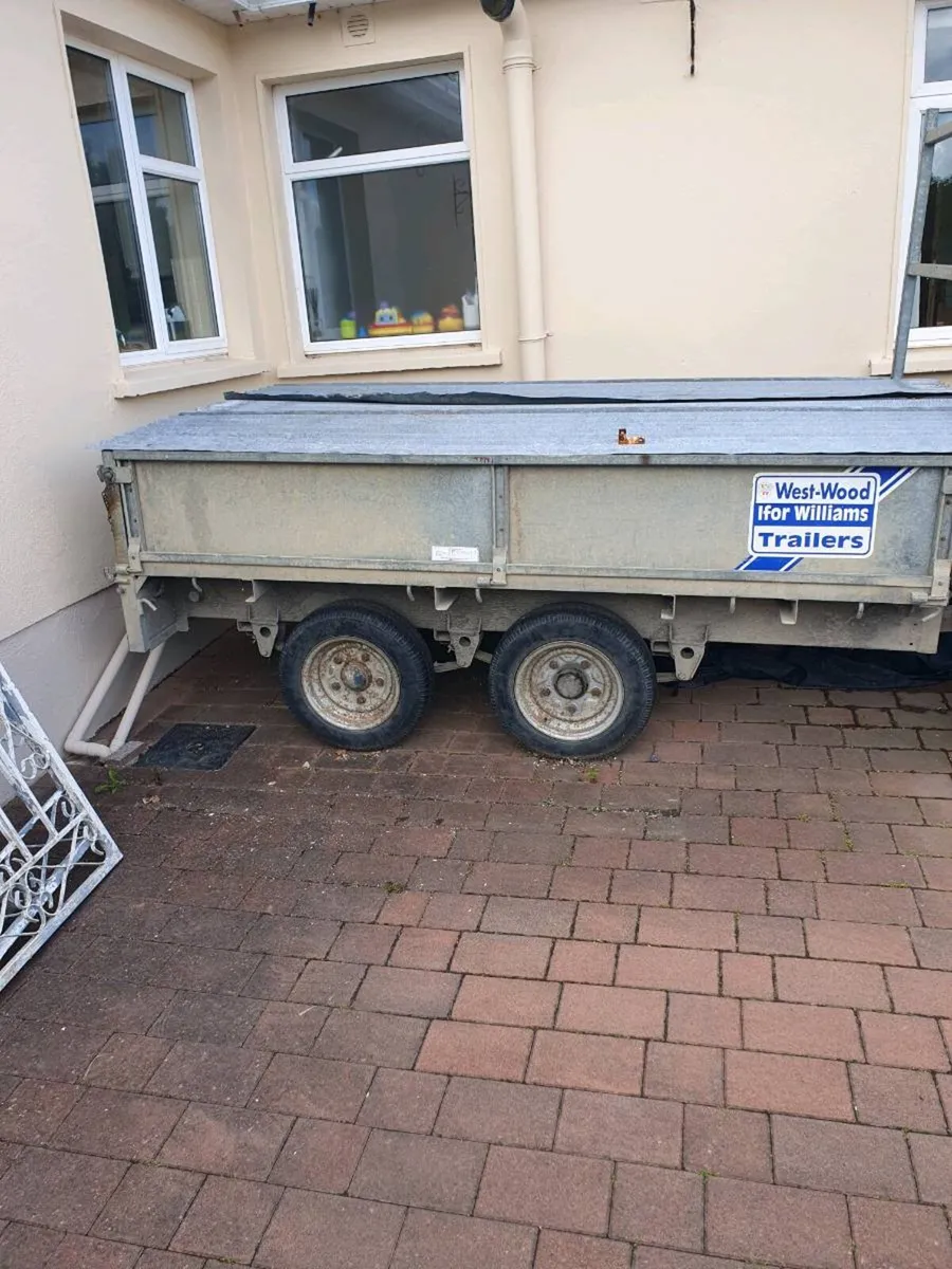 Trailer