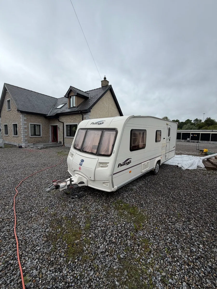 Bailey Pegeant 4-berth family caravan - Image 1