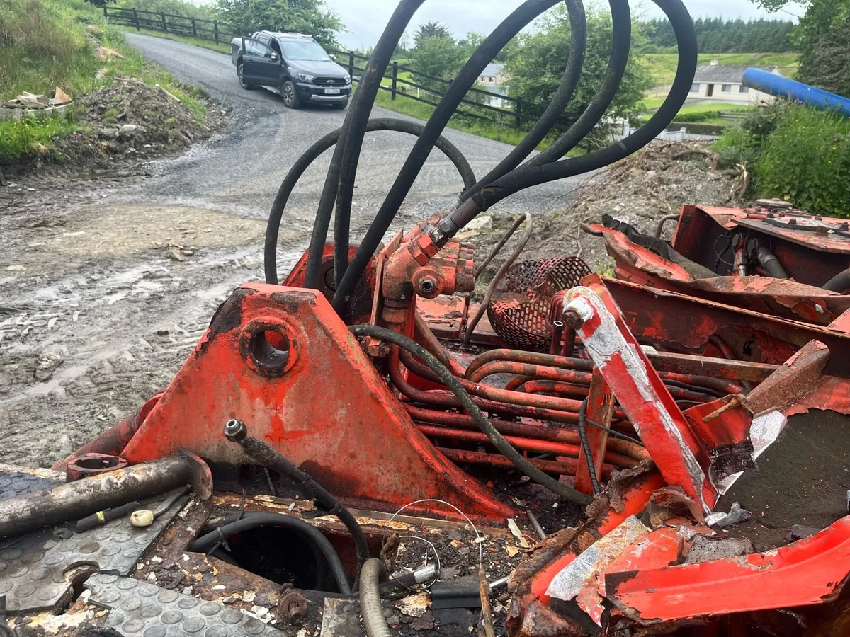 Tractor - Image 4