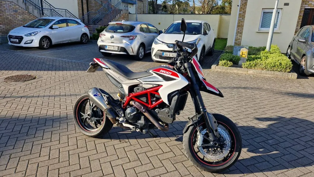 Ducati hypermotard 821 SP - Image 1