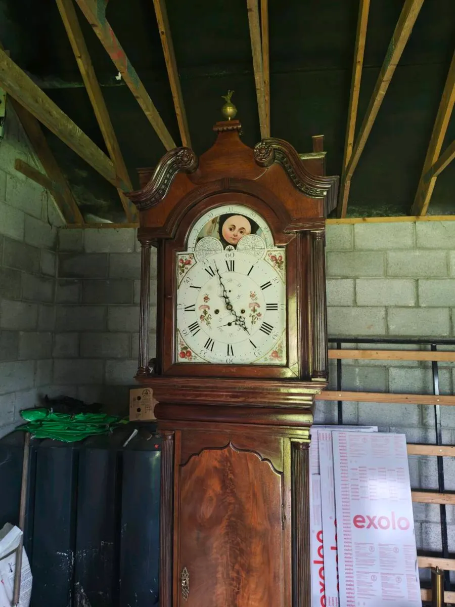 Longcase clock 1770 - Image 1