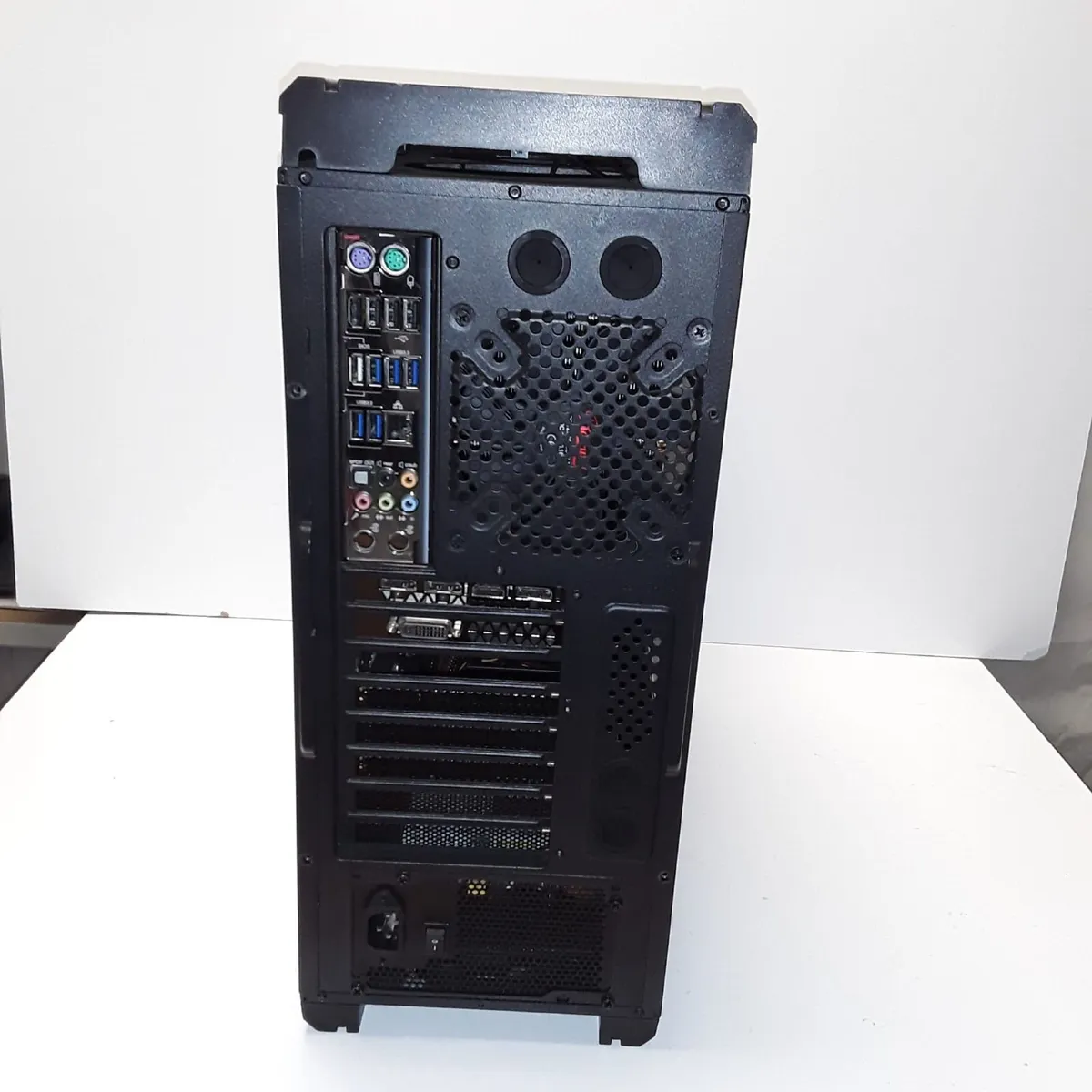 Gaming PC | Intel Core i7-5960X | 32GB RAM | GTX - Image 3