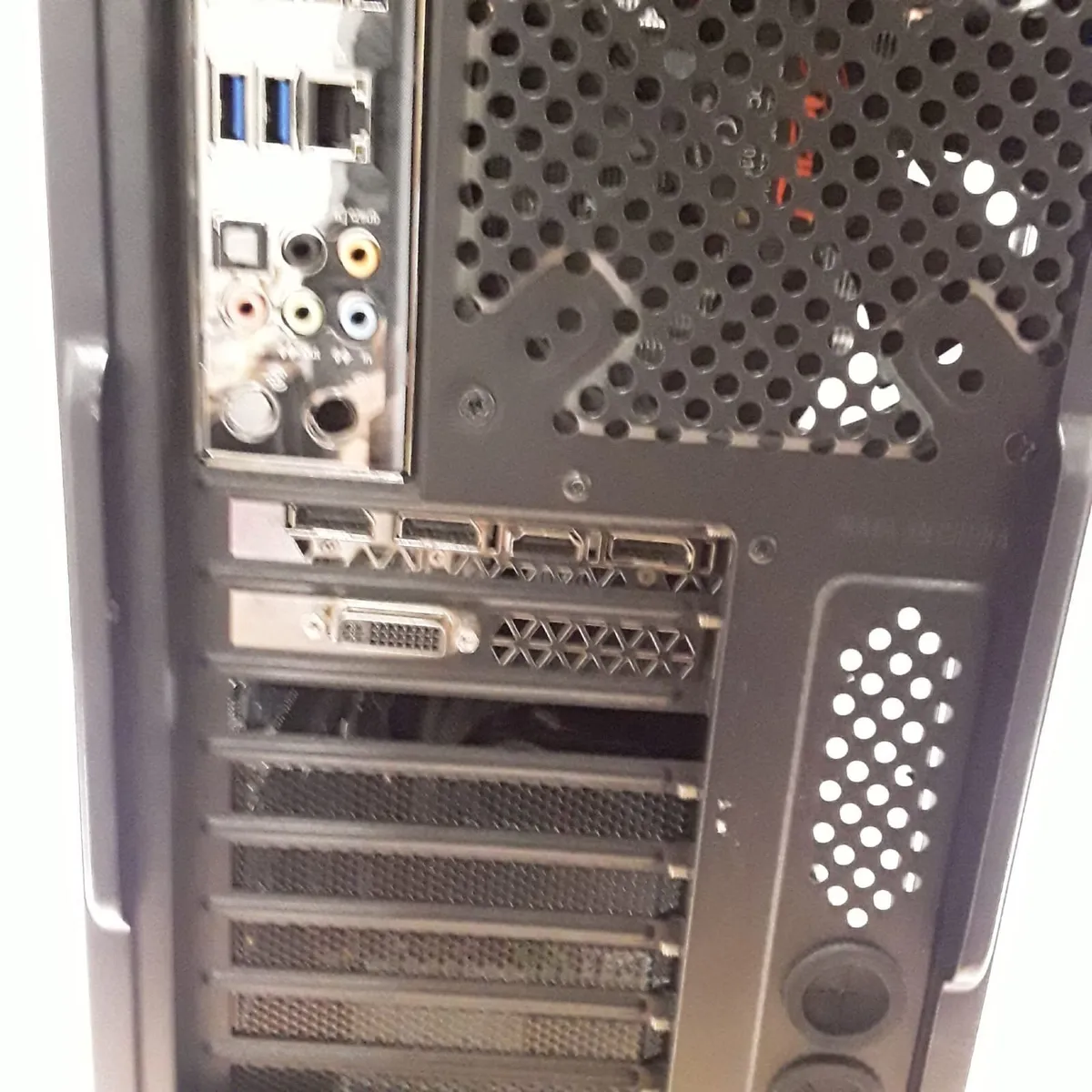 Gaming PC | Intel Core i7-5960X | 32GB RAM | GTX - Image 4