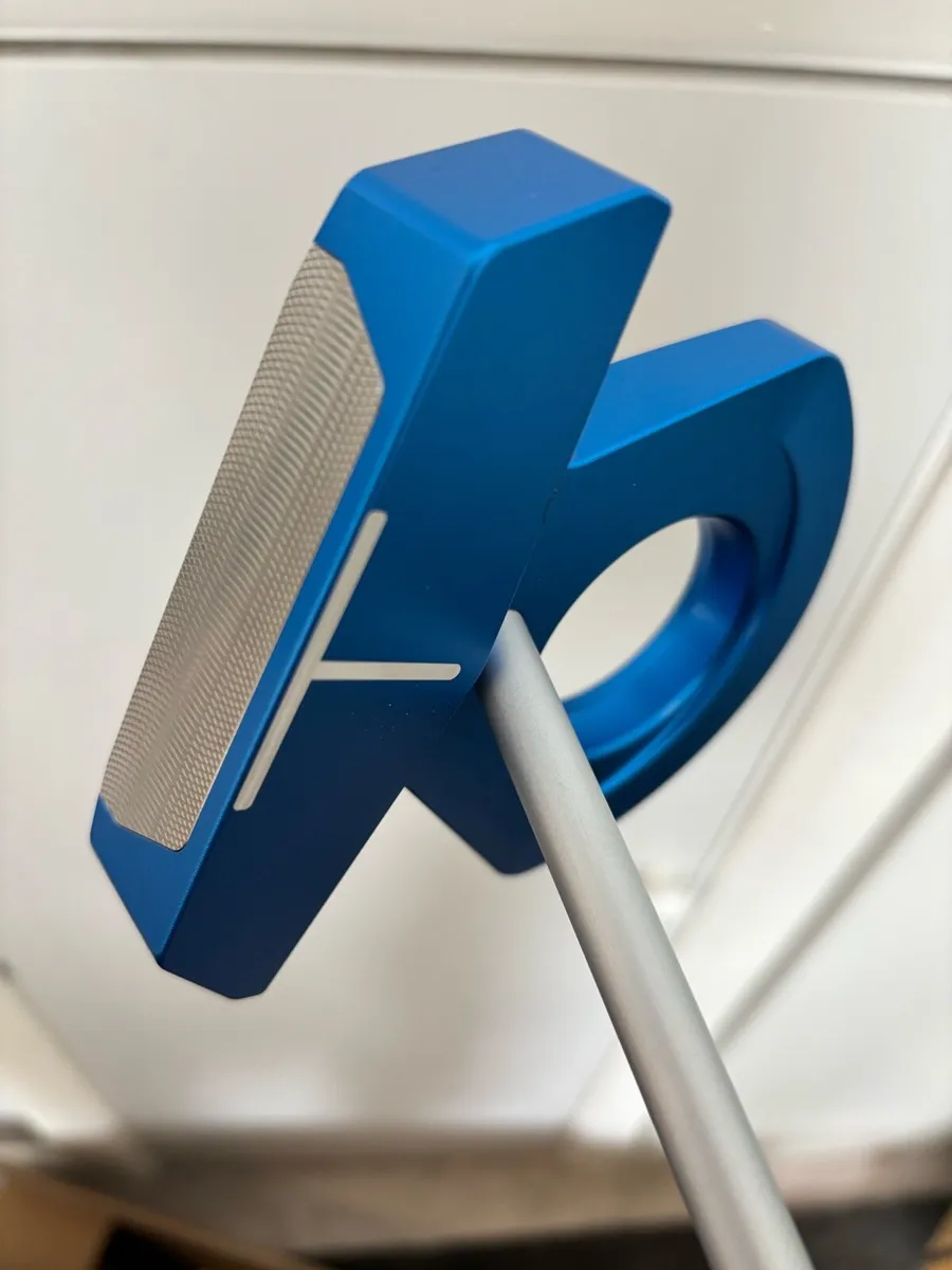 Mallet Putter - Image 1
