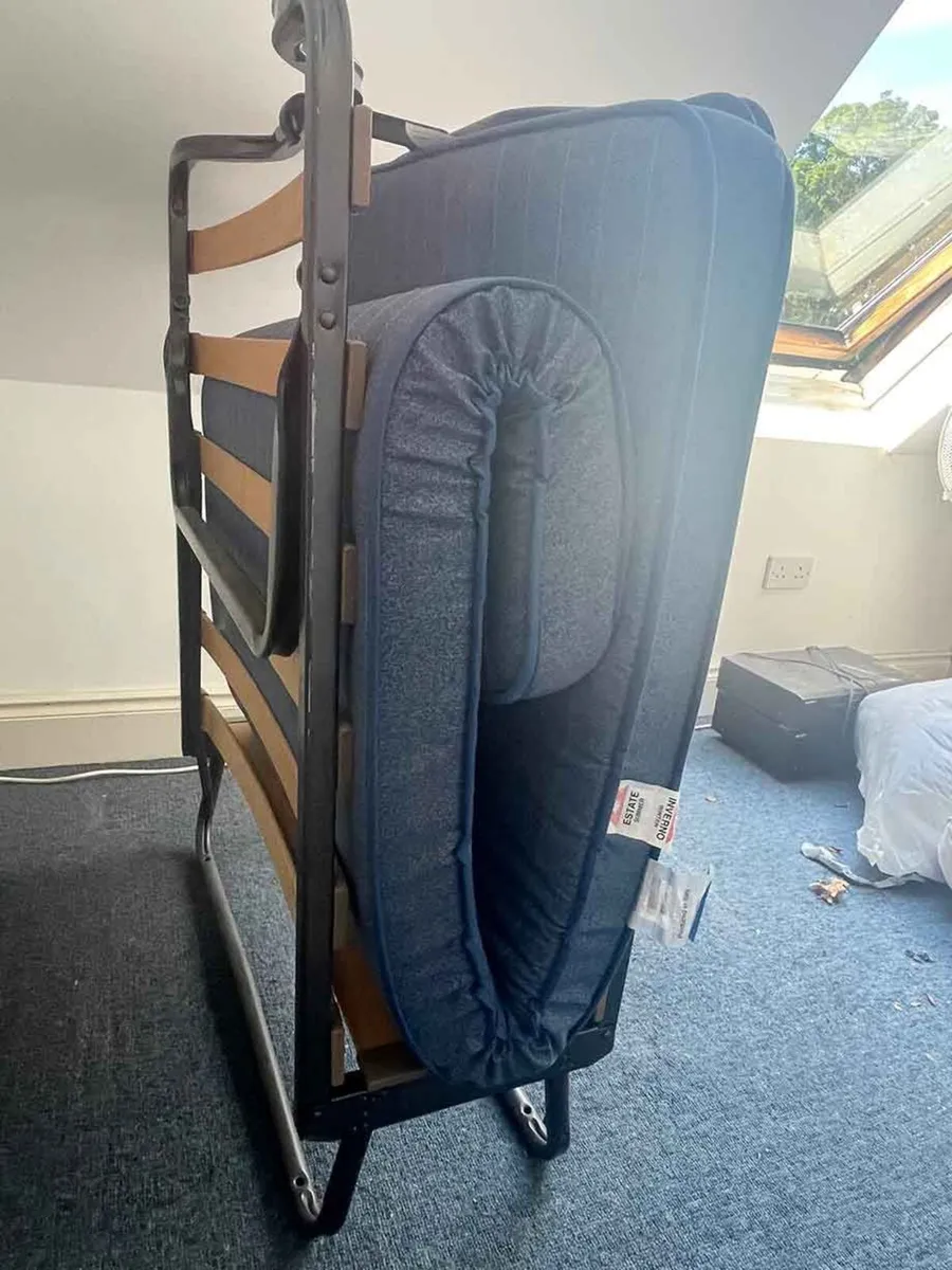 2 x fold-up single beds - Image 4