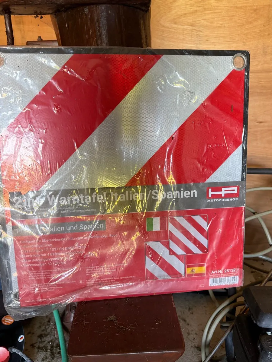 Folding ladder for motor home - Image 2