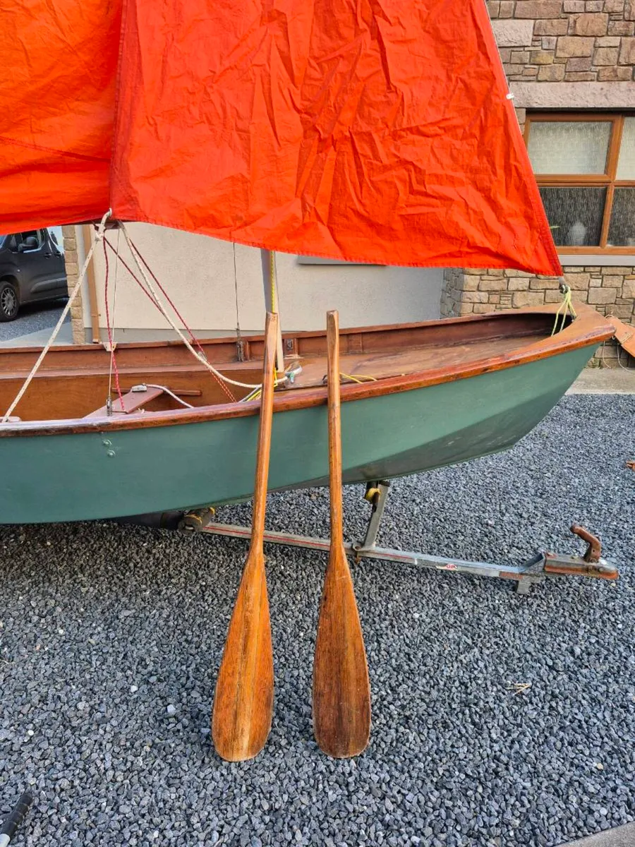 Mirror dinghy - Image 1