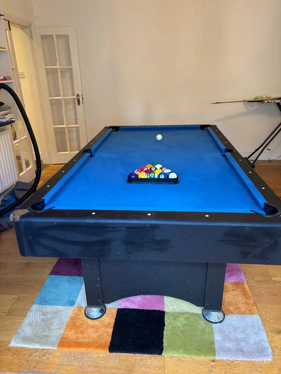 Pool table - Image 4