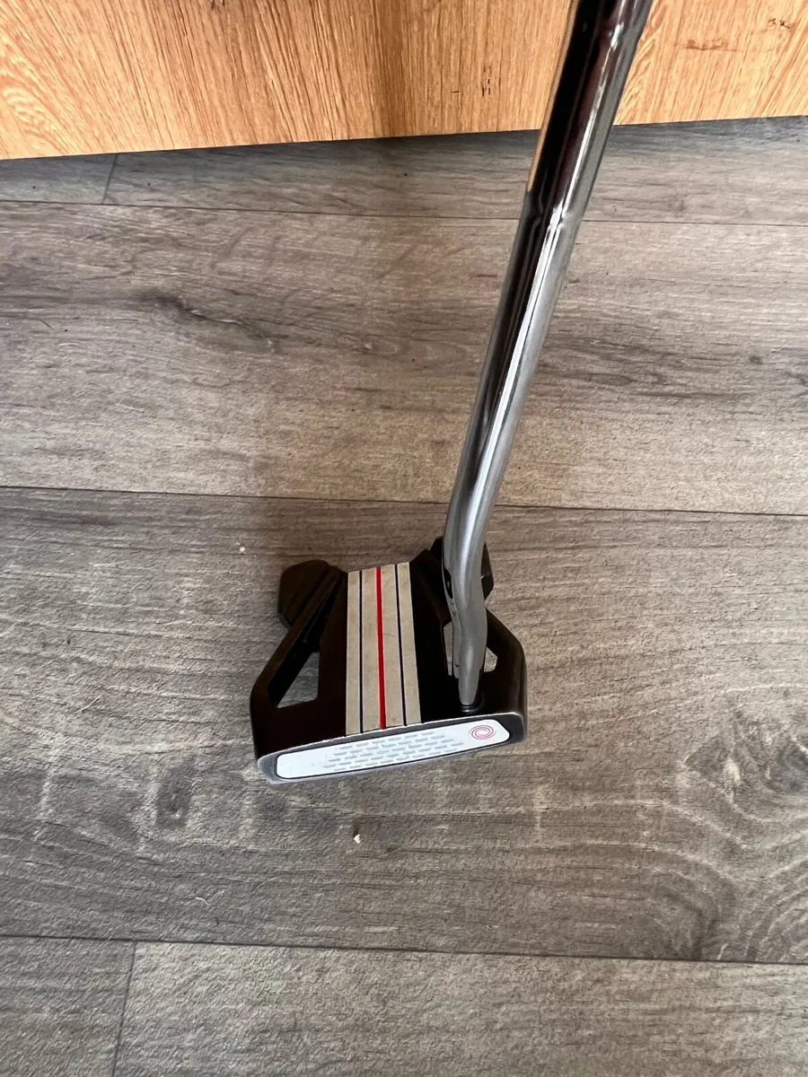 Odyssey Triple Track Ten Putter - Image 3