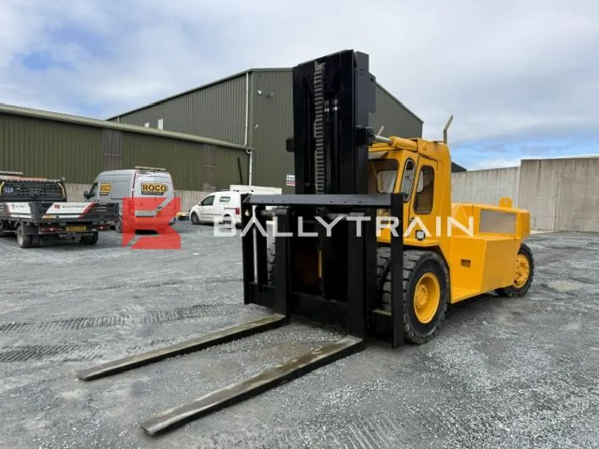 Henley Heron 15Ton Forklift - Image 3