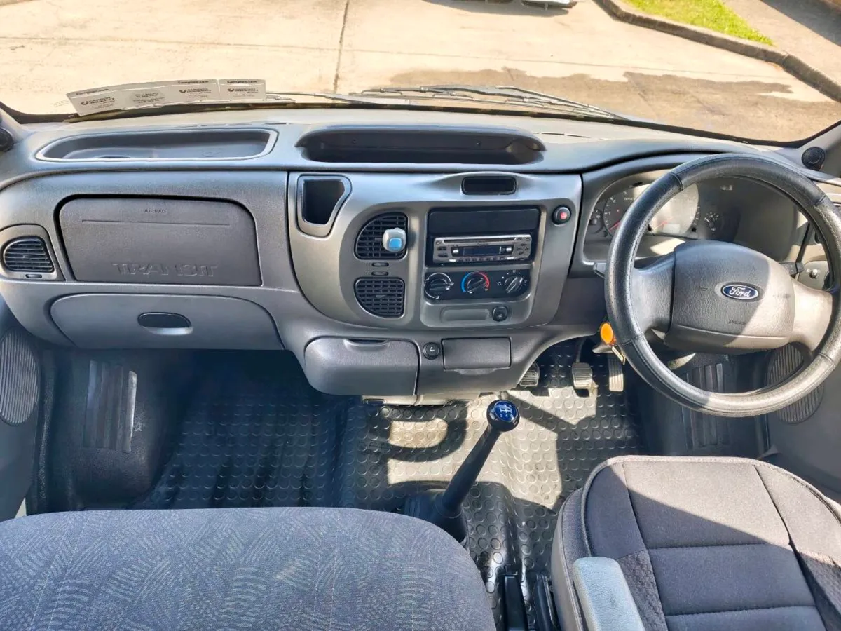 Ford Transit Minibus - Image 3