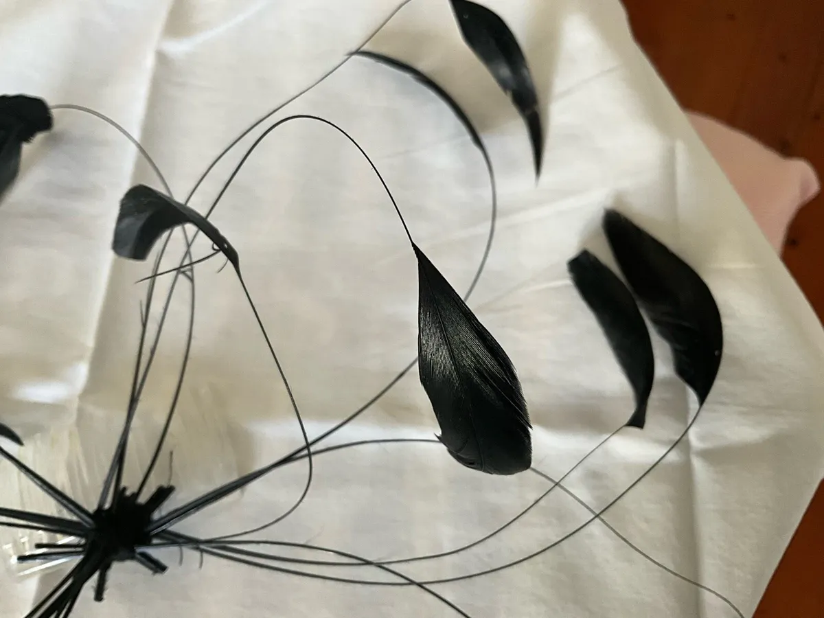 Vintage Hair Accessory -Black Feathers on a Comb - Image 2