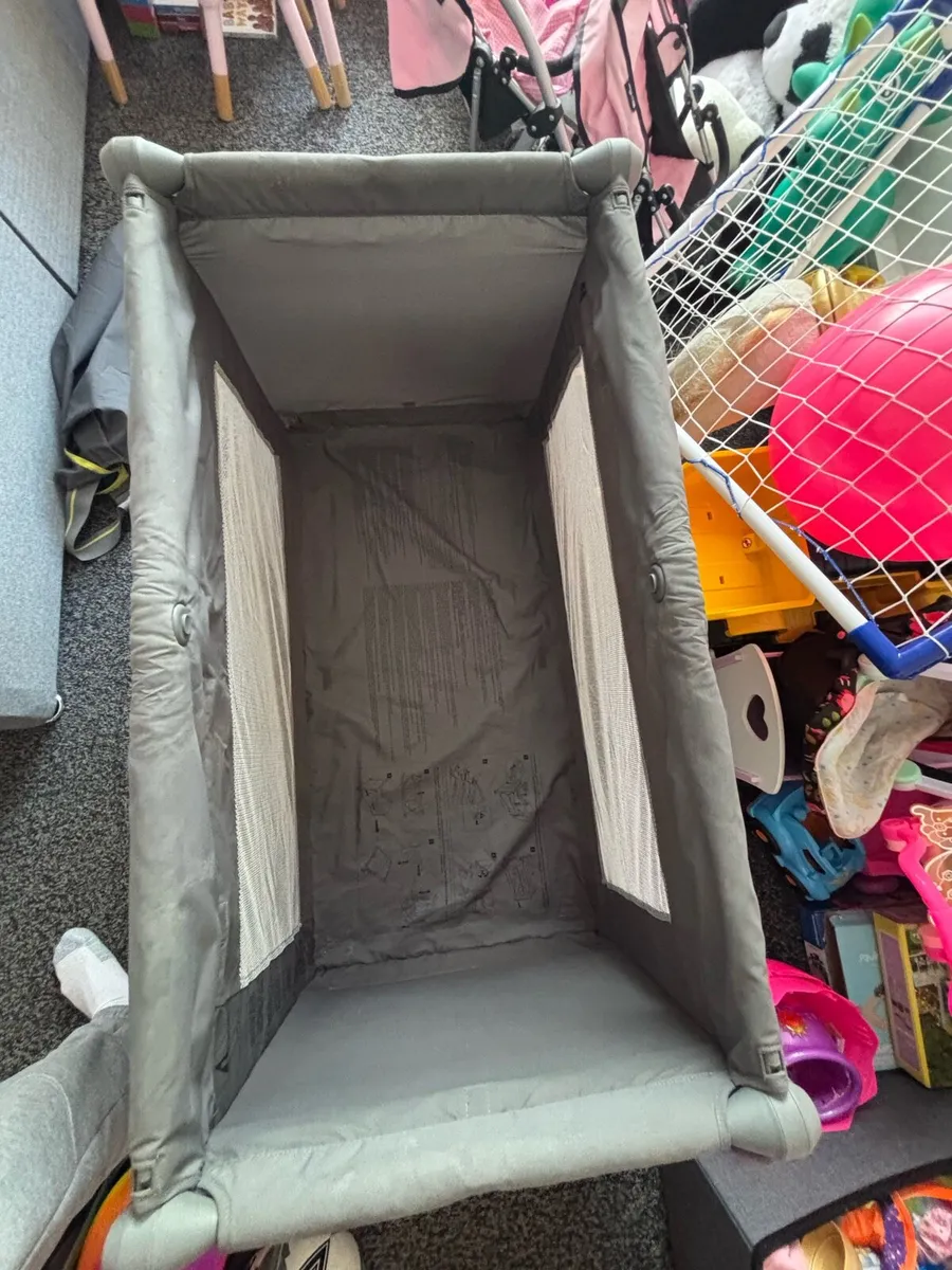 Mothercare Travel Cot with Mattress & Carry Bag - Image 4
