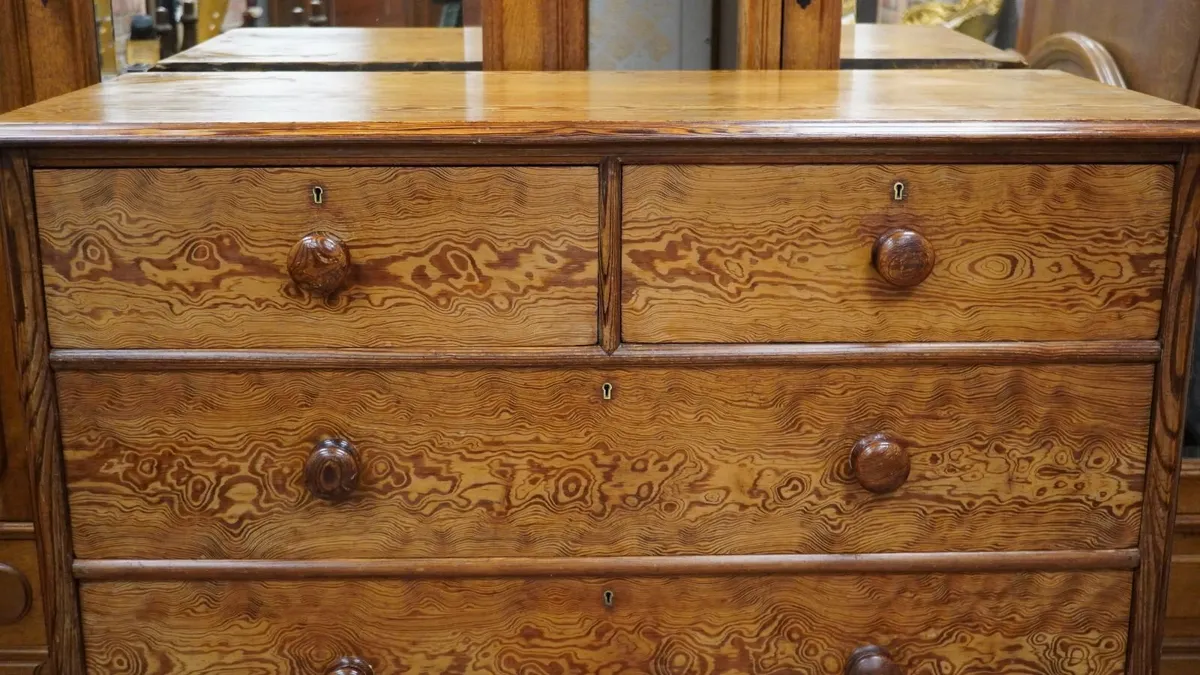 Victorian Figured Pitch Pine Chest of Drawers - Image 4