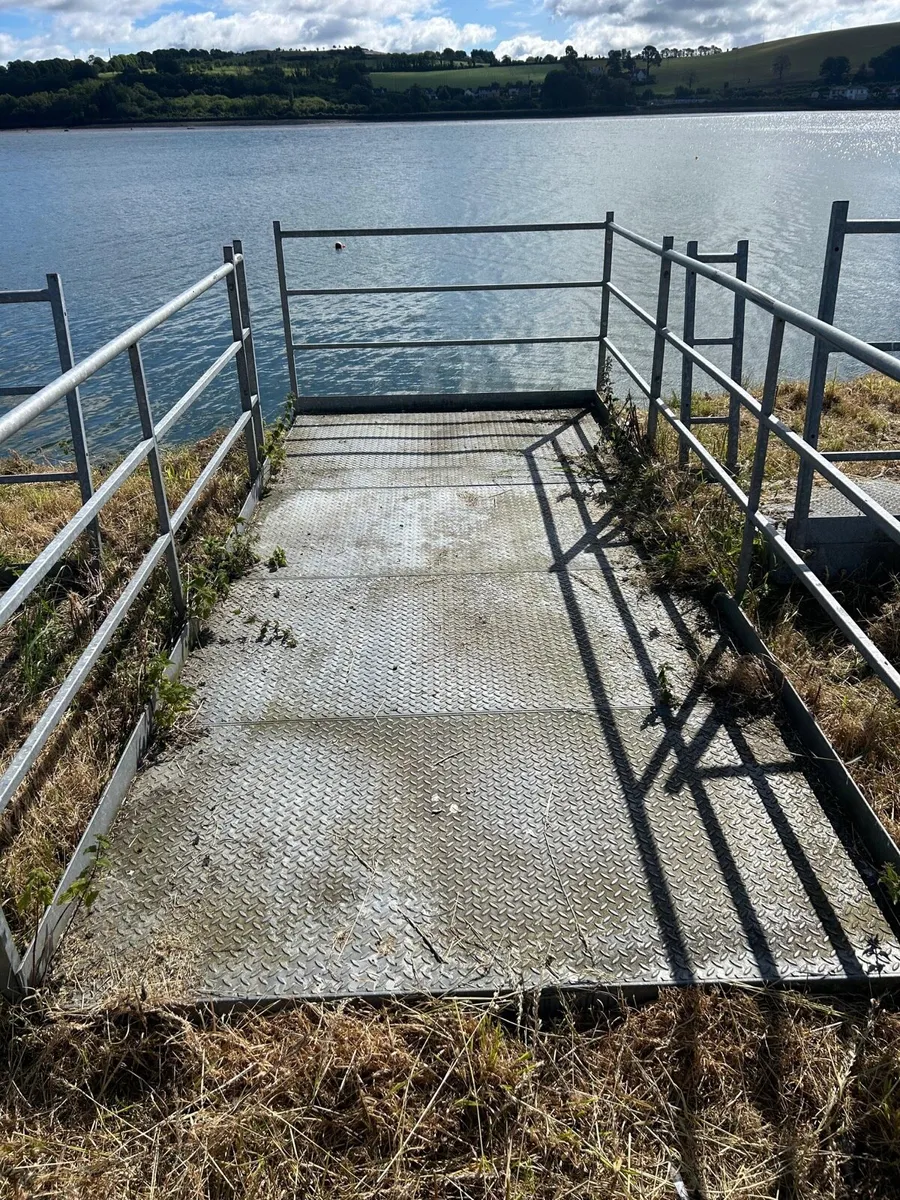 Steel bridging walkway - Image 1