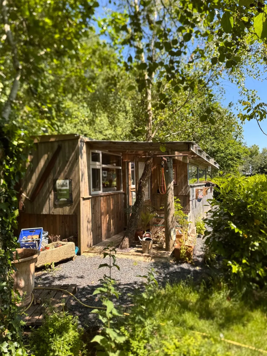 Mobile home - Image 1