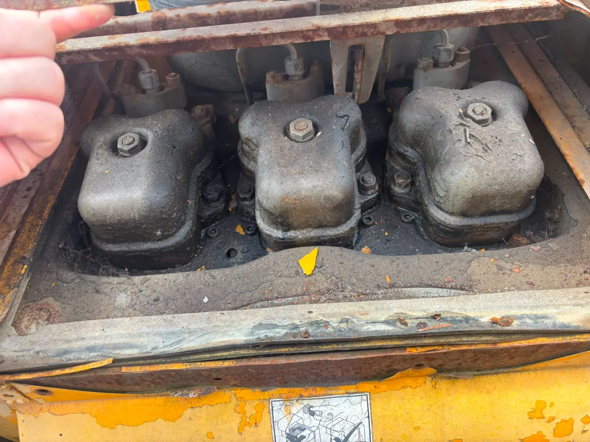 For Sale: Varisco Water Pumps - Image 4