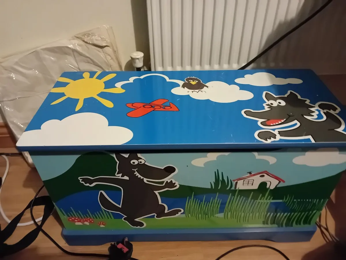Childs storage box - Image 3